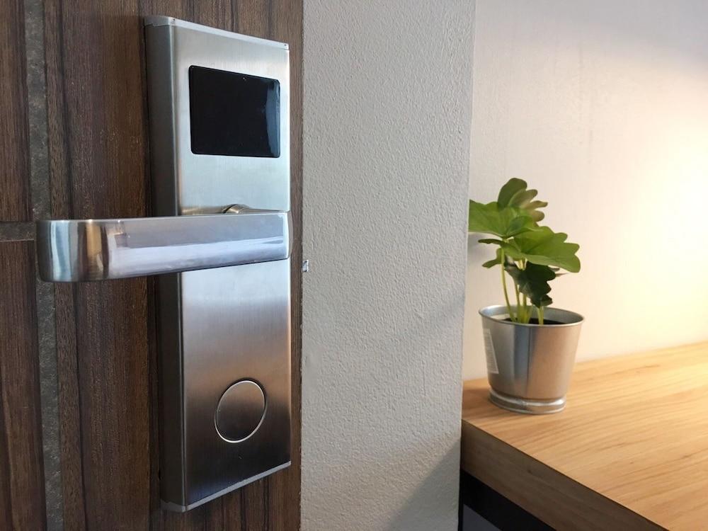 Villa23 Residence Bangkok Luaran gambar